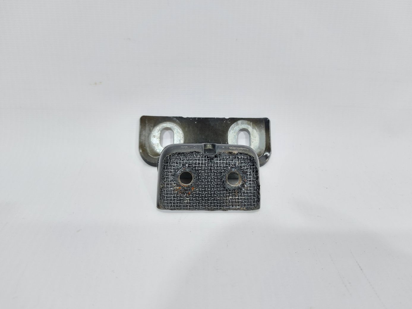 Volt Петля кришки багажника ліва/права Chevrolet Volt 2011-2015 20967986 Chevrolet Volt 7