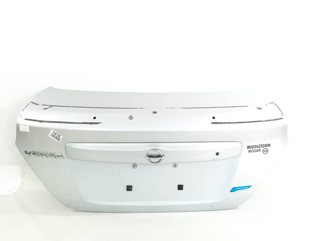Versa Крышка багажника Nissan Versa 2012-2019 H43009KAMC Nissan Versa 10