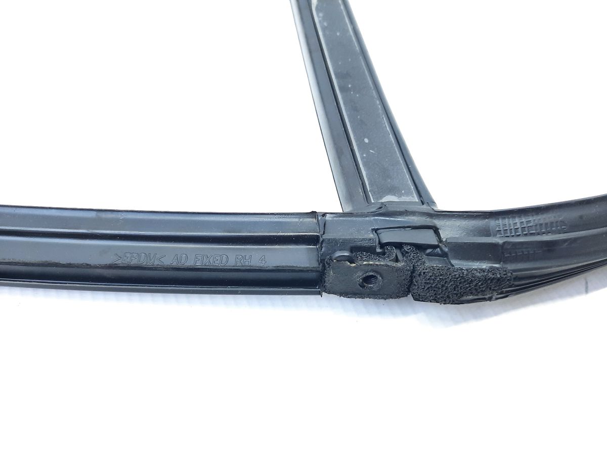 Elantra Напрямна гумка скла дверей задньої правої Hyundai Elantra 2017-2020 83541F2000 Hyundai Elantra 6