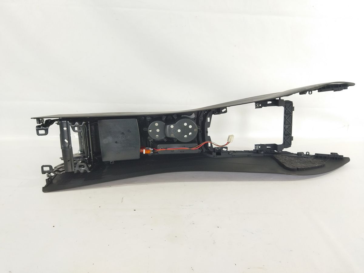 A4 Консоль центральная Audi A4 2009-2016 8K0863244E6PS Audi A4 16