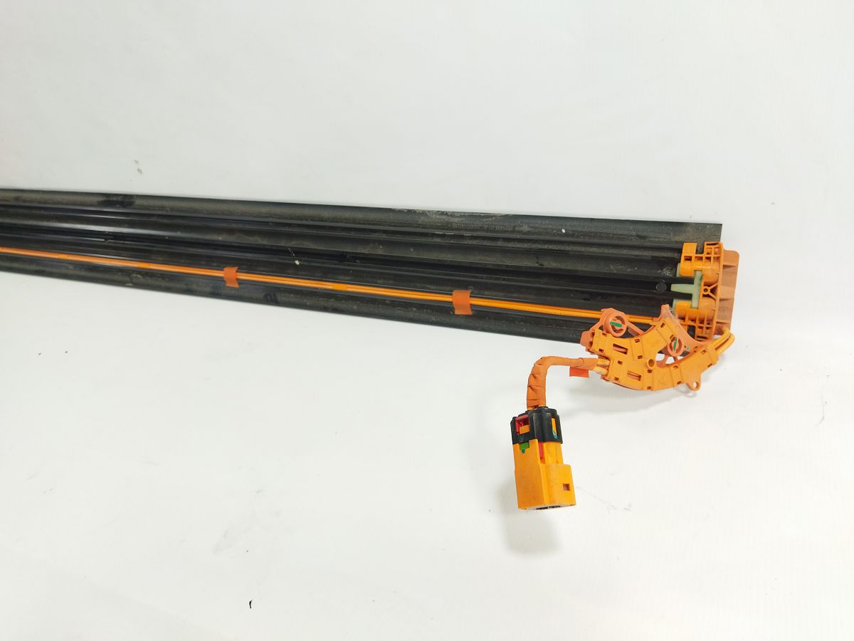 Товары с дефектами Провод высоковольтный (вспомогательный) на батарею (дефект) Tesla Model 3 2020-2024 110900405G Tesla Model 3 4