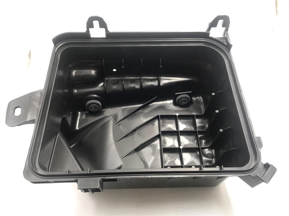 Корпусы. Кришка корпусу повітряного фільтра MITSUBISHI 1500A376 Корпусы. Кришка корпусу повітряного фільтра MITSUBISHI 1500A376