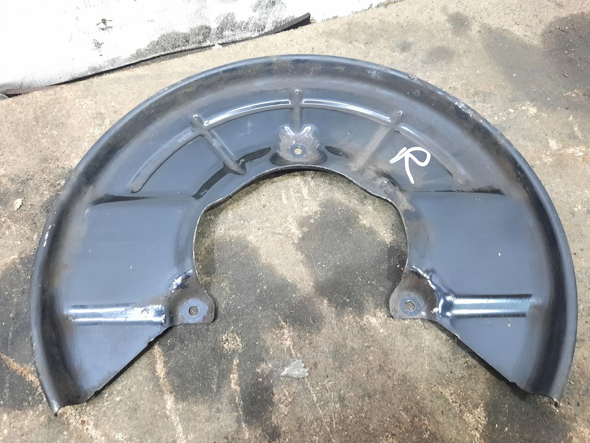 Trax Пыльник тормозного диска переднего правого Chevrolet Trax 2015-2021 95286840 Chevrolet Trax 3