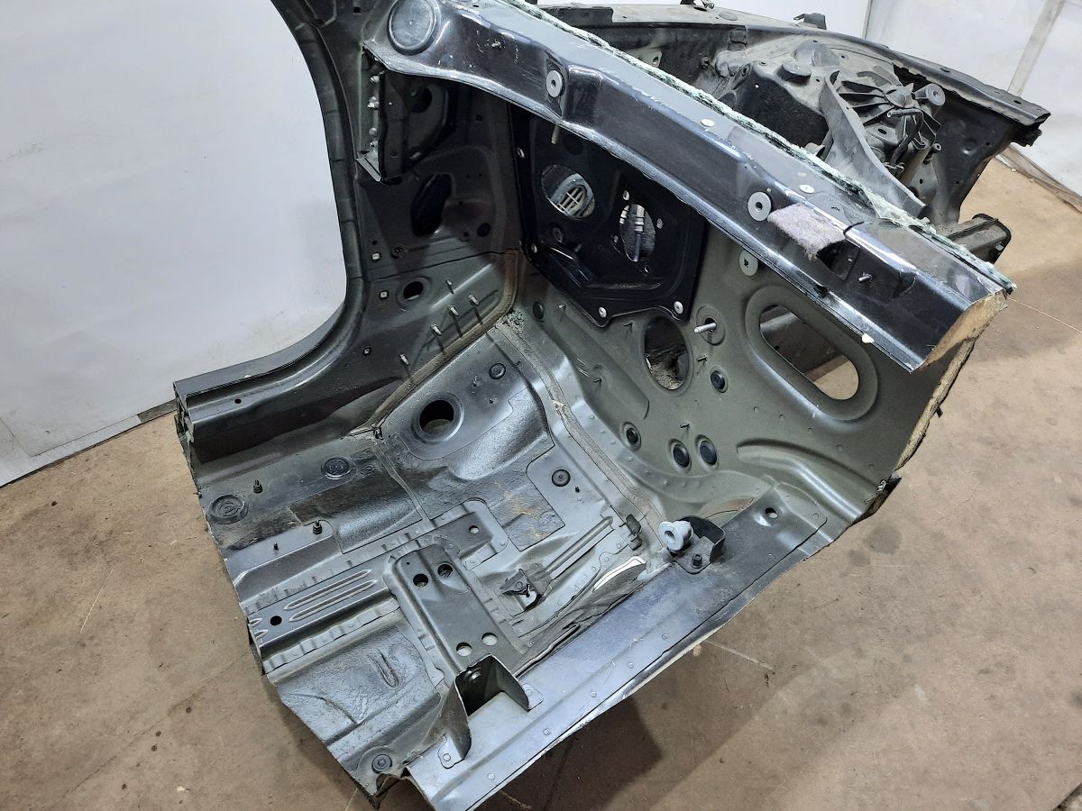 5 series Чверть передня ліва BMW 5 series 2009-2019 41107204047 BMW 5 series 12