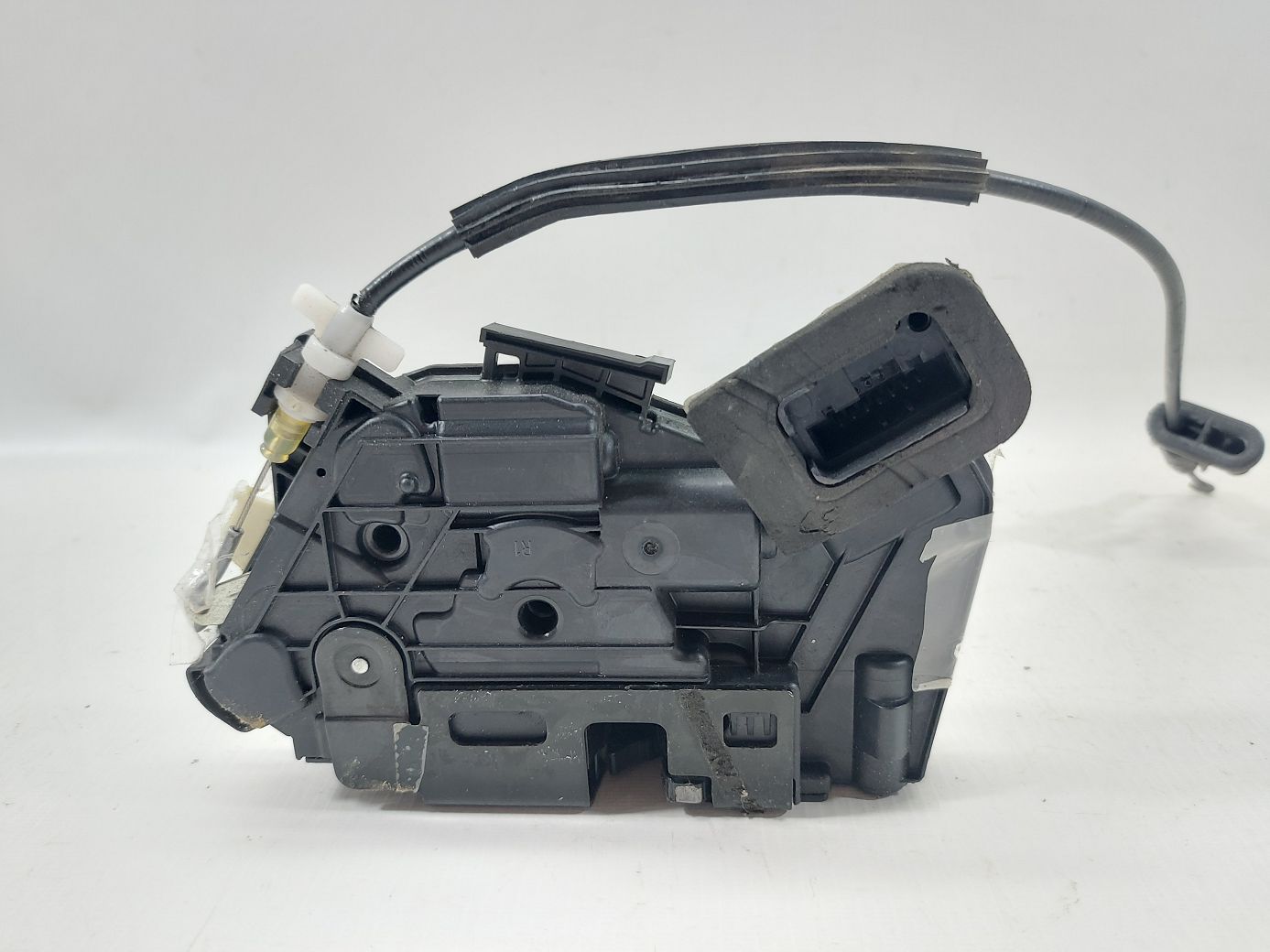 Passat Привід замку двері передньої правої Volkswagen Passat 2012-2019 5K4839016AH Volkswagen Passat 2