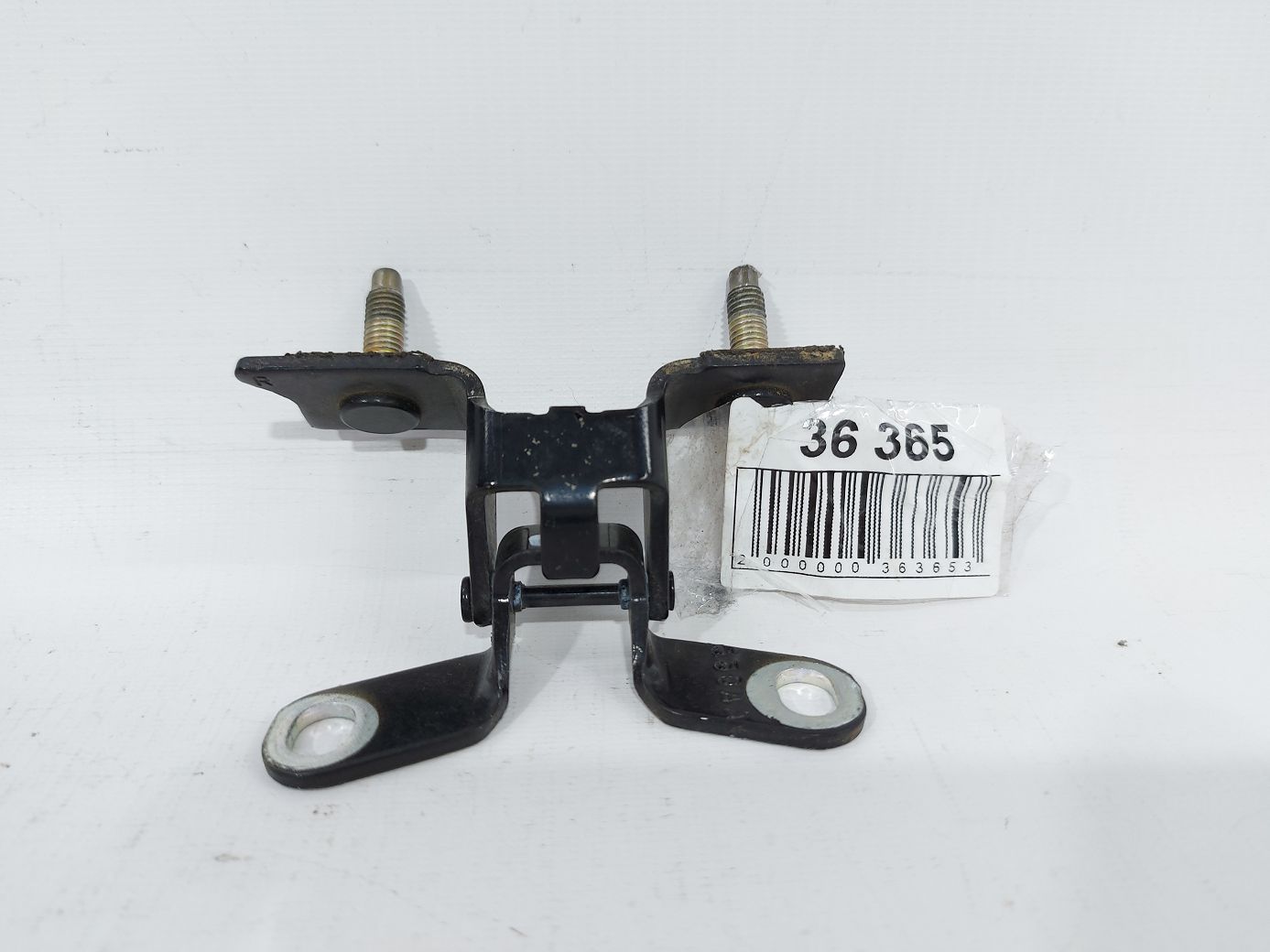 Compass. Петля кришки багажника права Jeep Compass 2008-2017 4589530AA Jeep Compass