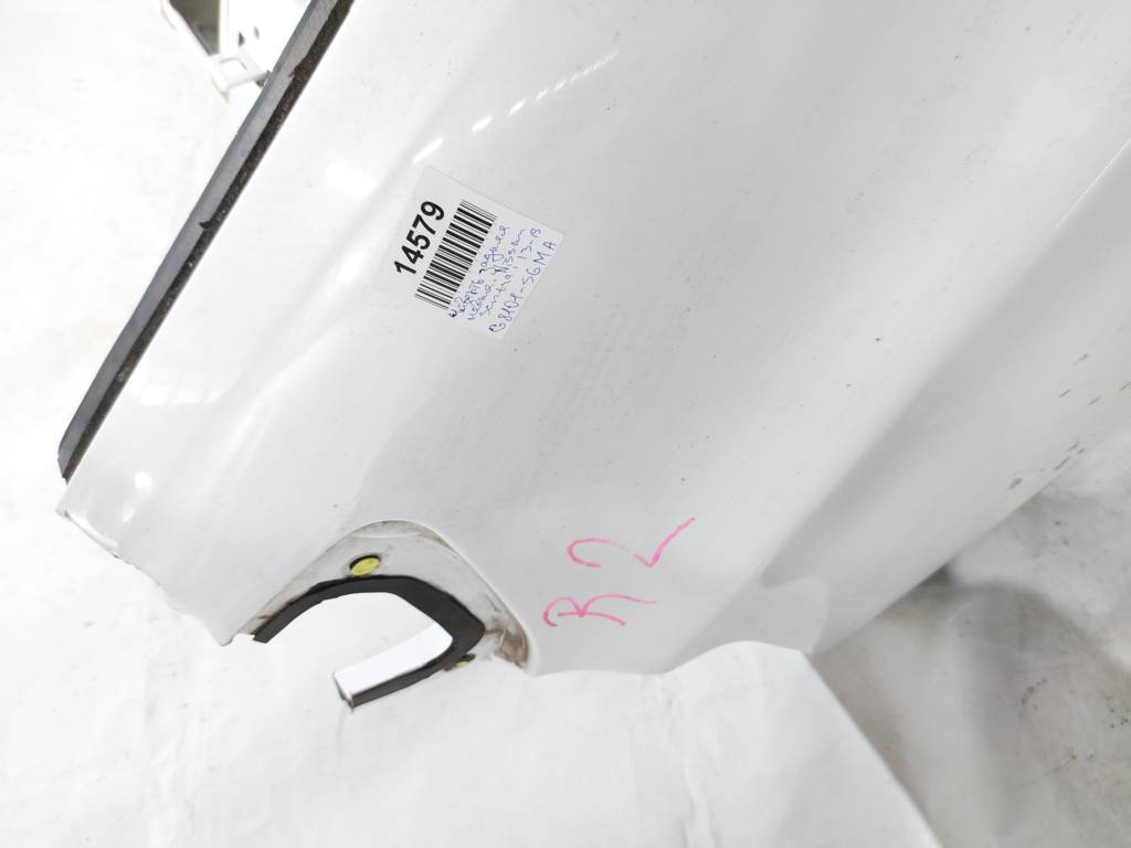 Sentra Чверть задня ліва Nissan Sentra 2013-2019 G81013SGMA Nissan Sentra 13