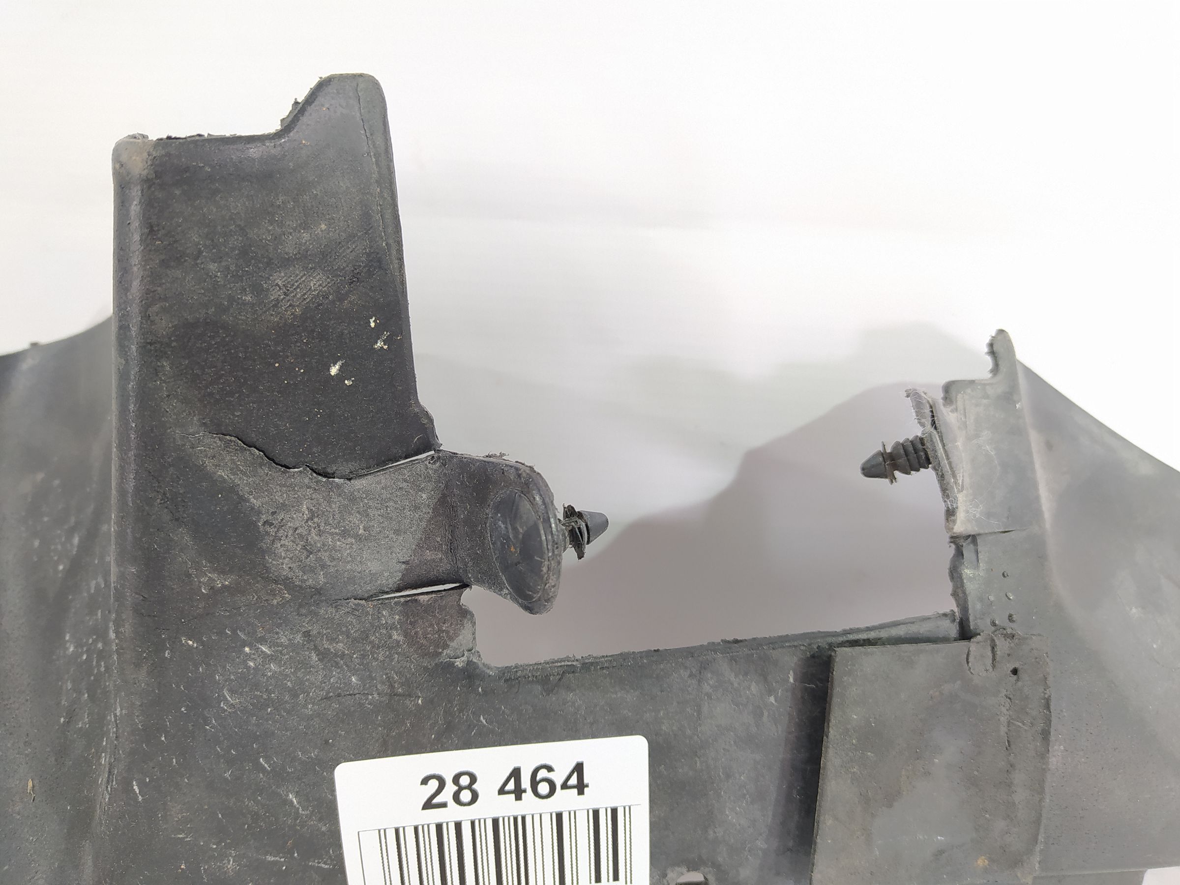Volt Пыльник радиатора правый Chevrolet Volt 2011-2015 22870271 Chevrolet Volt 5