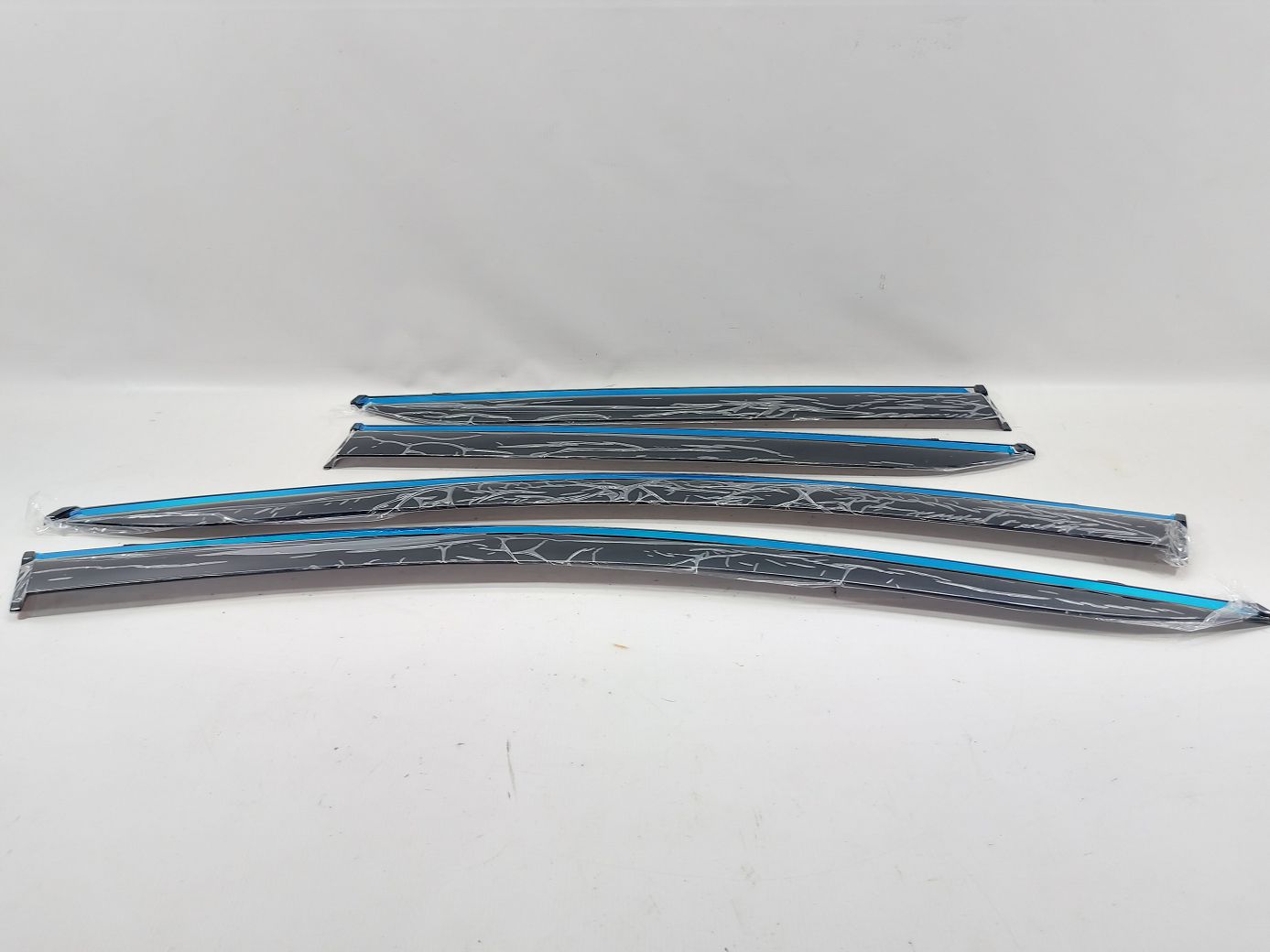 Ветровики боковых стекол. Дефлекторы окон Volkswagen dflc00004 Volkswagen ID.4 Crozz