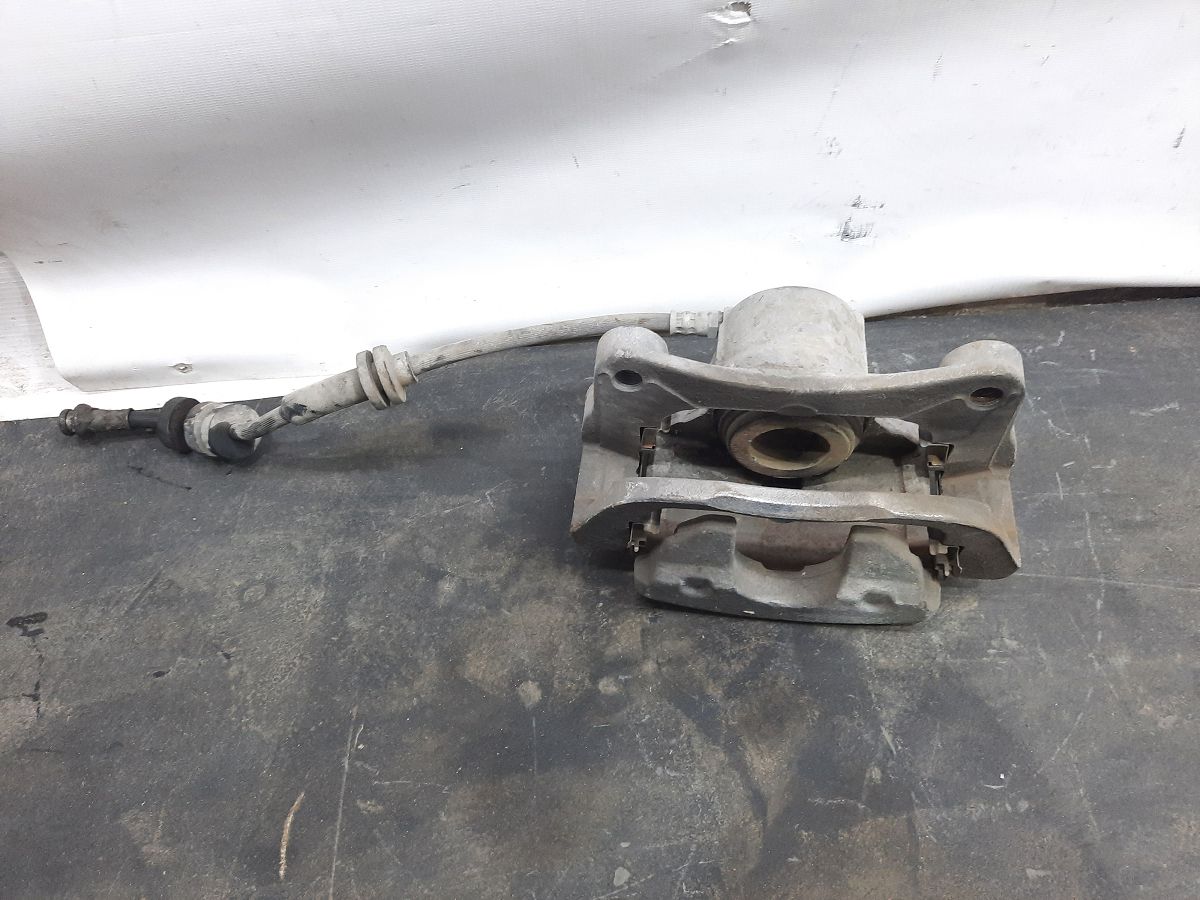 Dart Суппорт тормозной передний левый Dodge Dart 2013-2019 68160685AB Dodge Dart 6