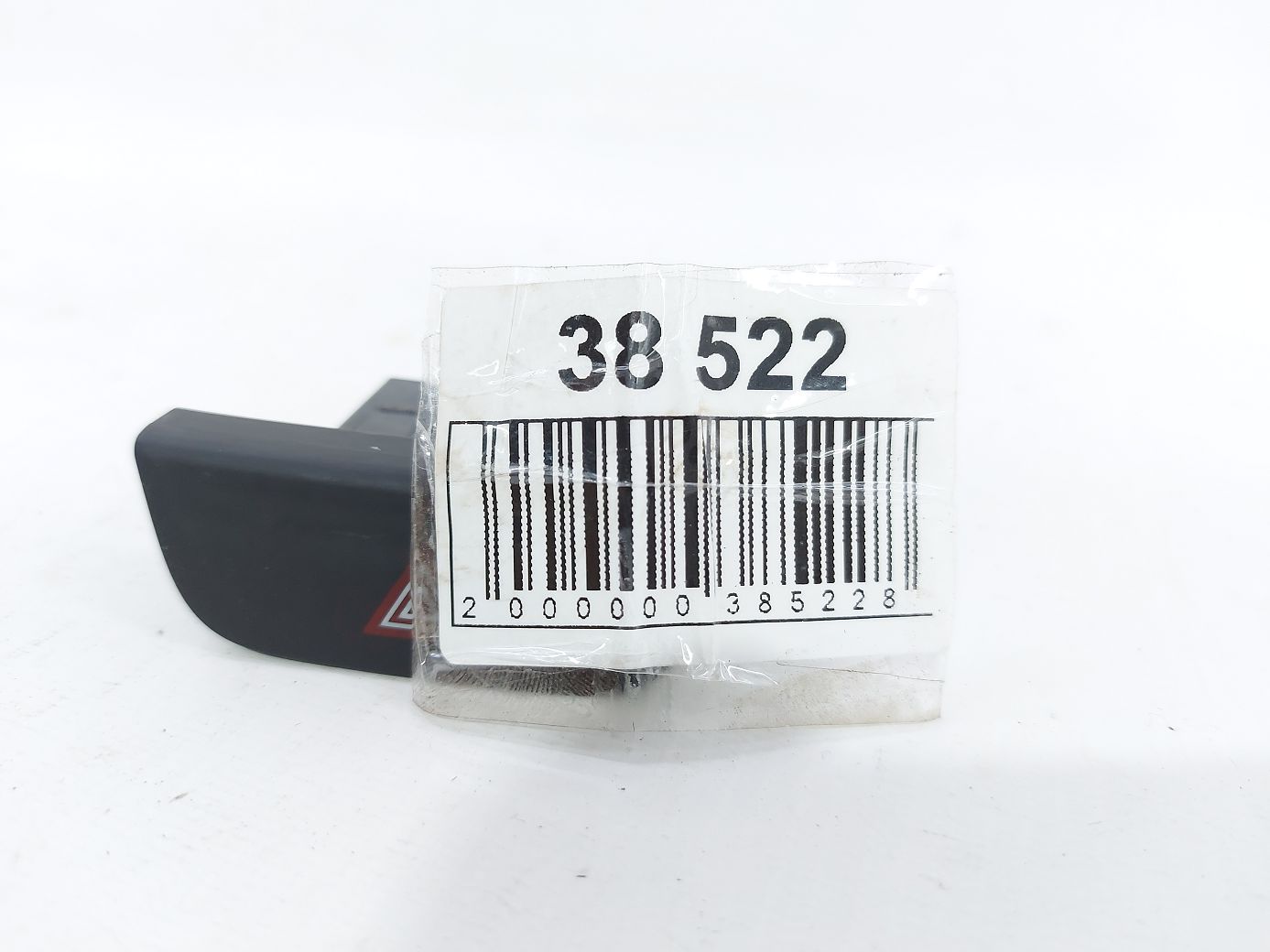 Malibu Кнопка аварійного сигналу Chevrolet Malibu 2016-2021 84074296 Chevrolet Malibu 4