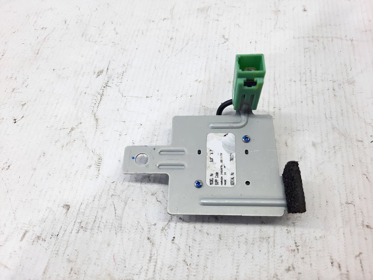 3 Антена GPS Mazda 3 2014-2018 BJS866DY0A Mazda 3 2 3 Антена GPS Mazda 3 2014-2018 BJS866DY0A Mazda 3 2