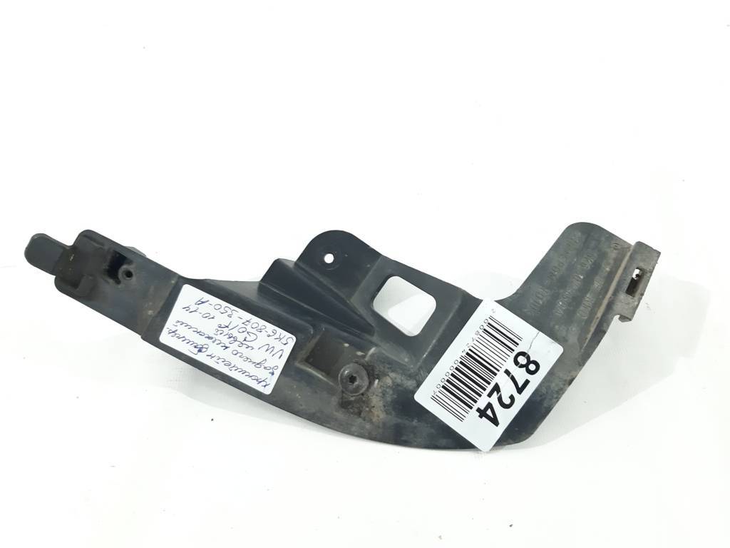 Golf Кронштейн заднього бампера нижній правий Volkswagen Golf 2010-2014 5K6807350A Volkswagen Golf 2