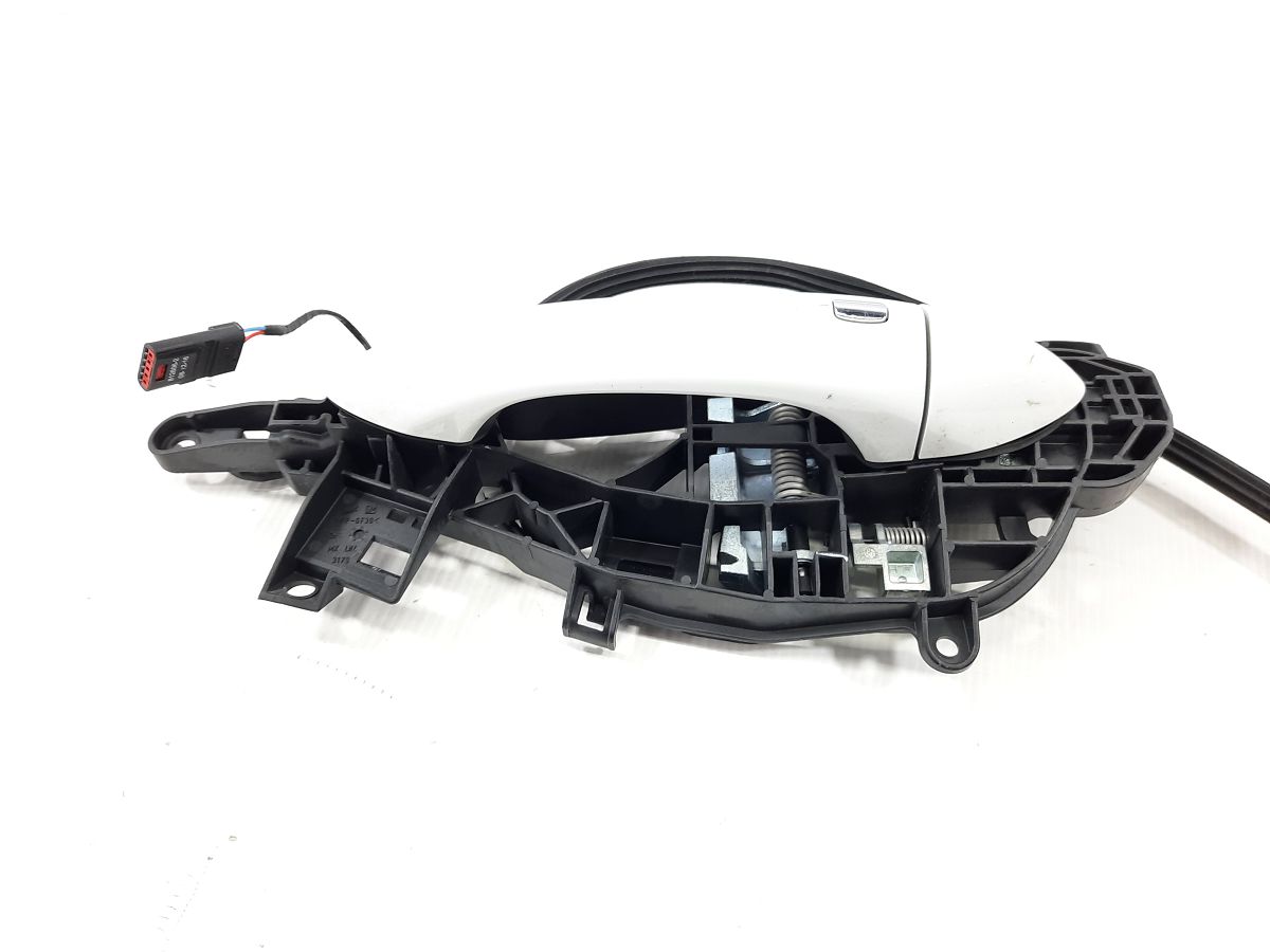 Cruze Ручка двери задней левой наружная (белая) с безключевым доступом Chevrolet Cruze 2016-2018 13509607 Chevrolet Cruze 2