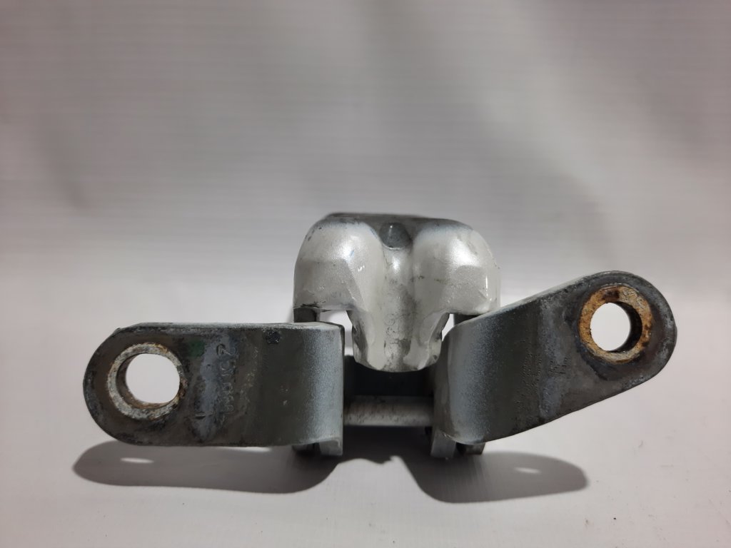 Volt Петля дверей передньої лівої верхня/нижня Chevrolet Volt 2011-2017 20992730 Chevrolet Volt 7