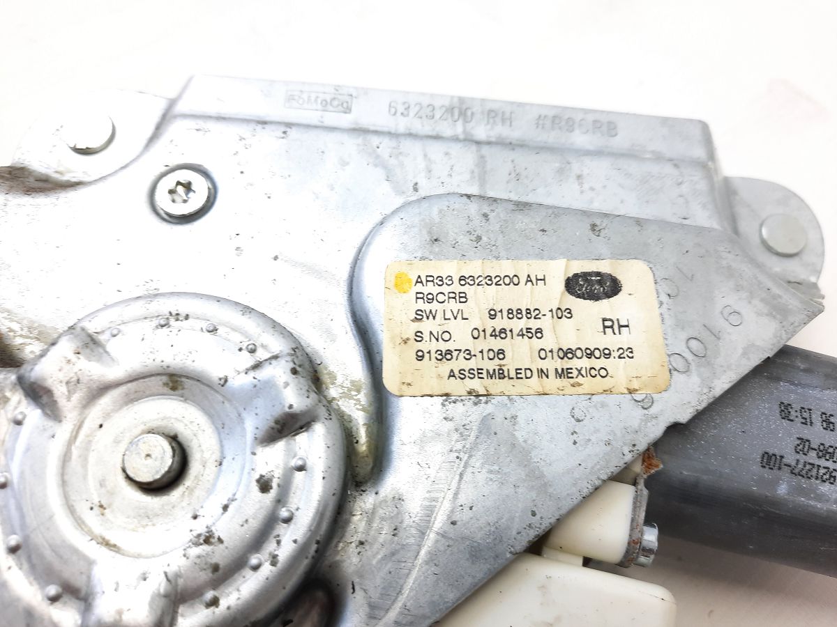 Mustang Стеклоподъёмник двери передней правой Ford Mustang 2010-2014 AR3Z6323208A Ford Mustang 5