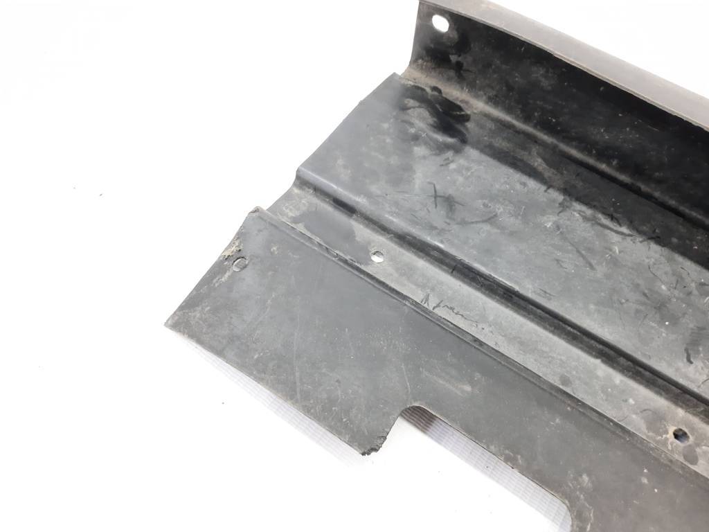 Dart Пыльник радиатора нижний Dodge Dart 2013-2019 68381779AA Dodge Dart 11