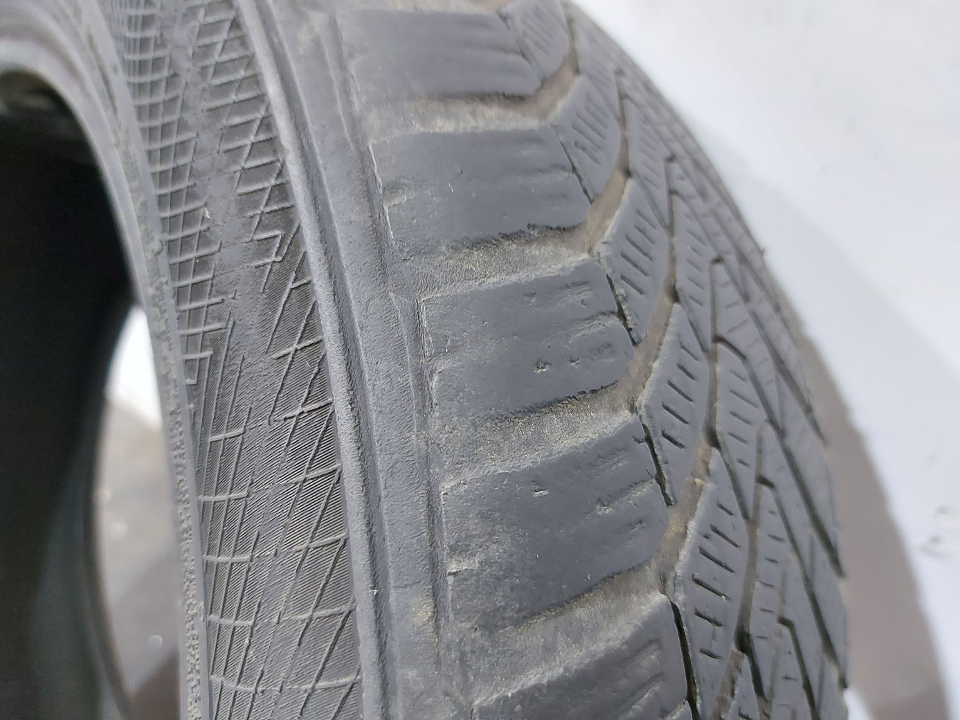 Всесезонные шины Гума Continental Conti Winter Contact 205/55R16 14