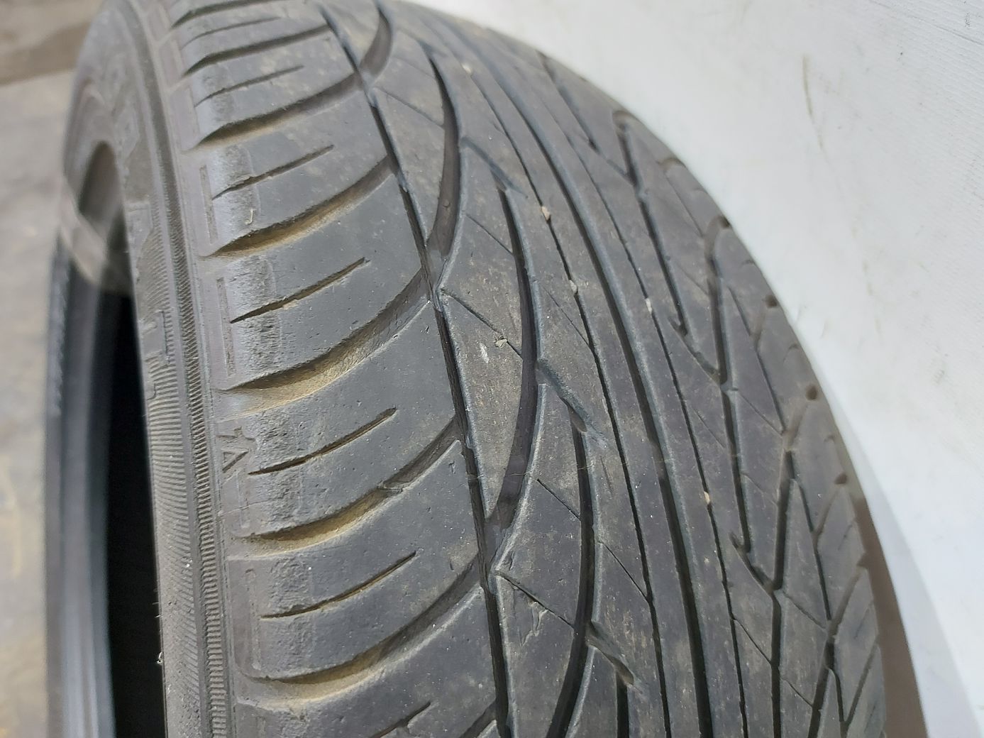 Всесезонные шины Гума Doral SDL55A M+S 87V 195/55R15 9