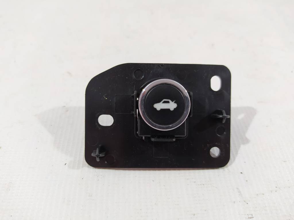 Dart Кнопка открытия багажника (электро) Dodge Dart 2012-2016 68141864AA Dodge Dart 7