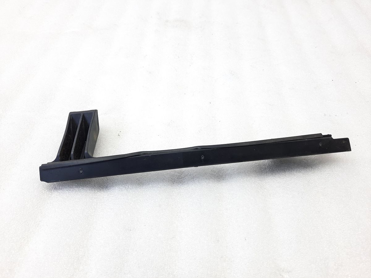 Sonata Напрямне скло дверей задньої лівої (салазки) Hyundai Sonata 2011-2015 835353S000 Hyundai Sonata 6