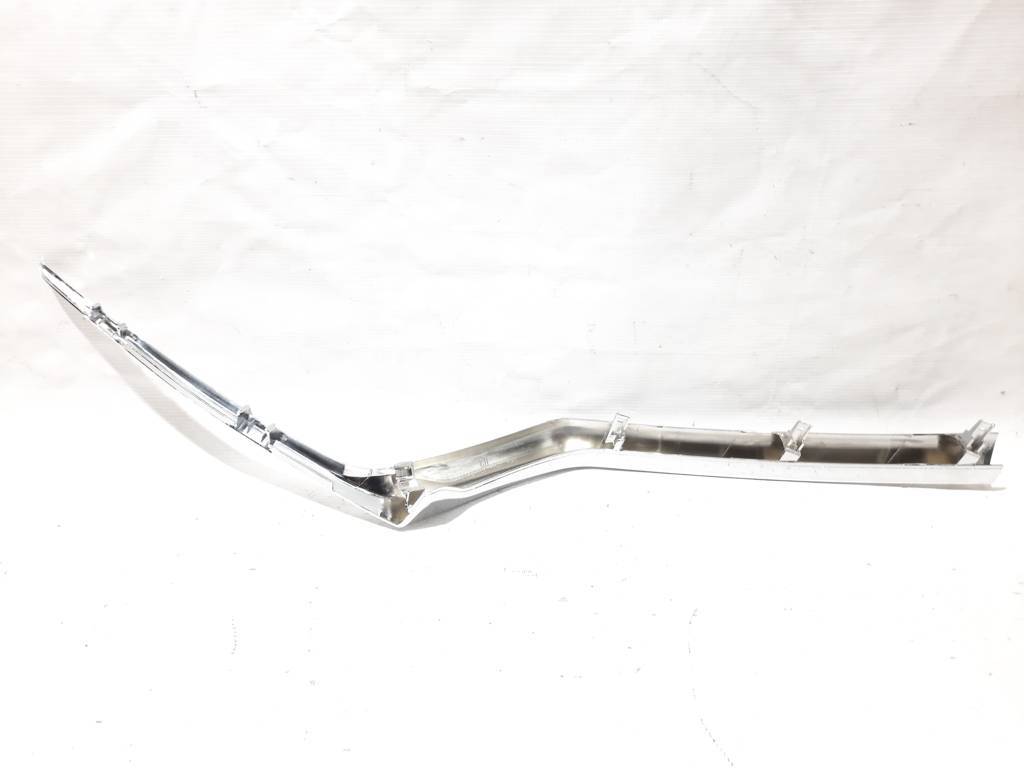 Кронштейни кріплення решітки радіатора Молдинг решітки радіатора лівий Honda CR-V `17-19 Honda CR-V 4 Кронштейни кріплення решітки радіатора Молдинг решітки радіатора лівий Honda CR-V `17-19 Honda CR-V 4