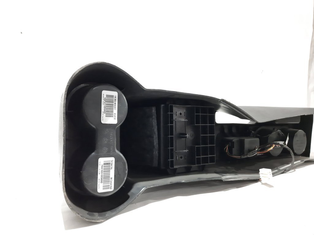 Patriot Центральная консоль Jeep Patriot 2009-2017 1NJ62XDVAA Jeep Patriot 19