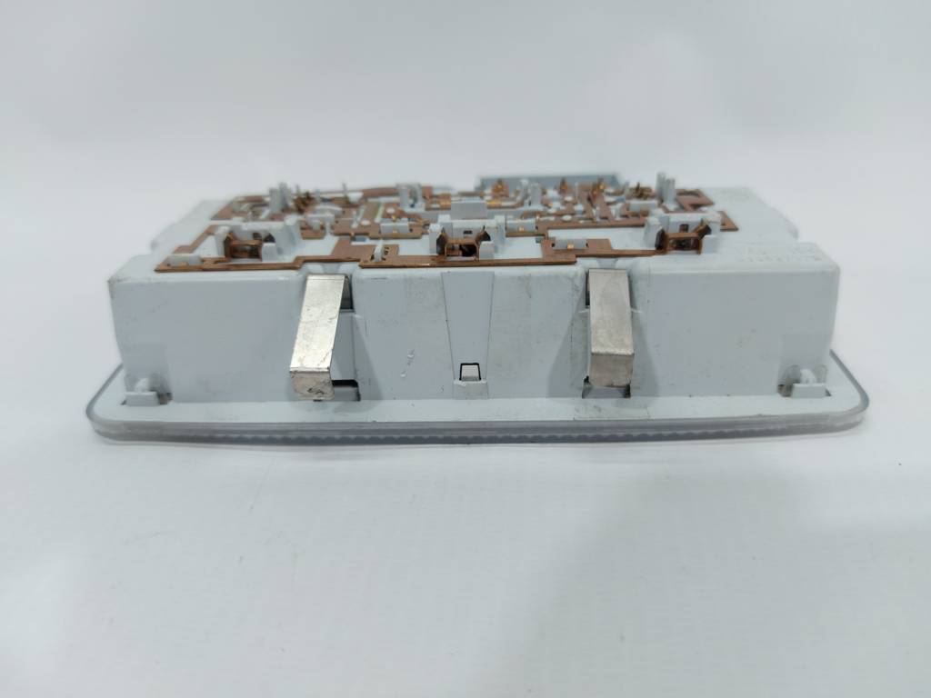 Regal Плафон центральний стельовий Buick Regal 2011-2017 20959399 Buick Regal 3