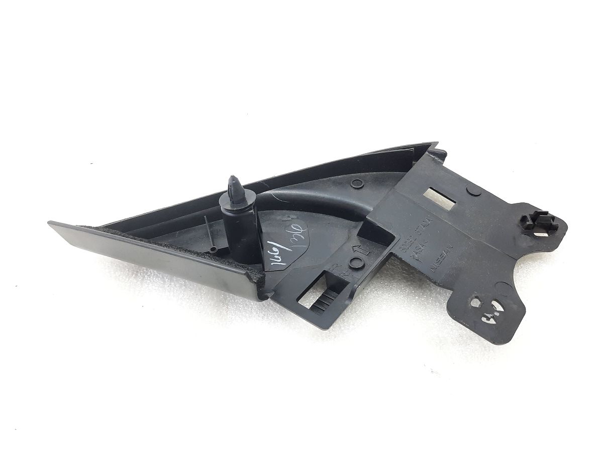 Altima Кутник дверей передньої правої внутрішній Nissan Altima 2013-2018 802923TA0A Nissan Altima 9