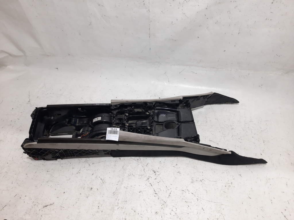 7 series. Консоль центральна BMW 7 2012 58450713 BMW 7