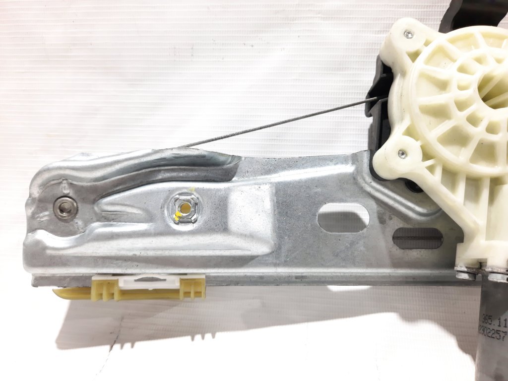 Focus Стеклоподъёмник двери задней левой Ford Focus 2012-2018 BM5Z5827001B Ford Focus 29