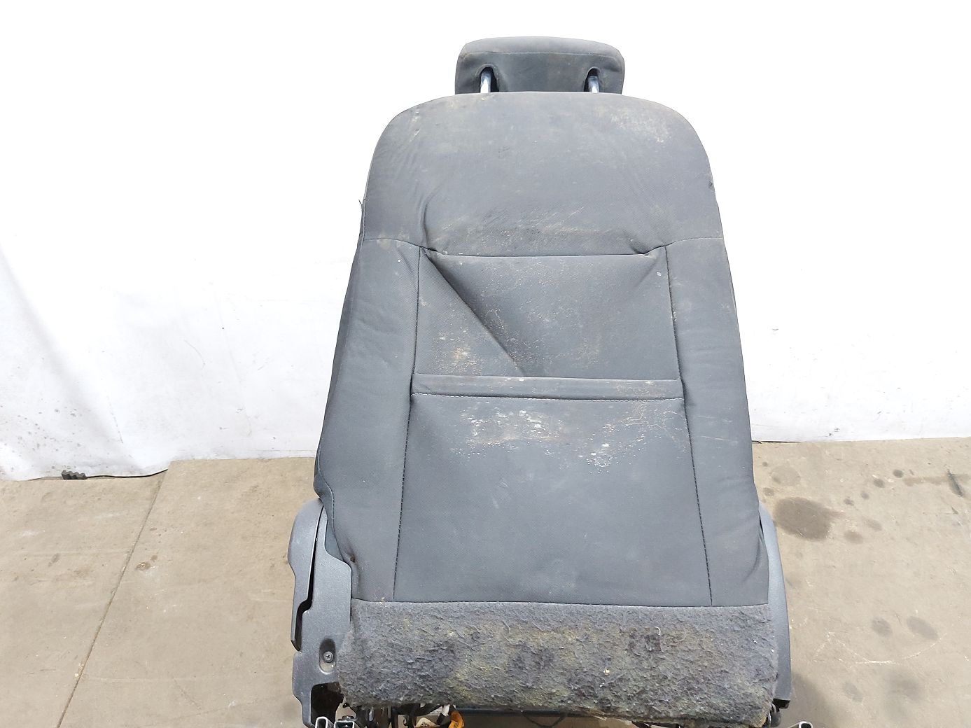 Fiesta sedan Сидение водителя Ford Fiesta sedan 2014-2019 D2BZ5464417AA Ford Fiesta sedan 5