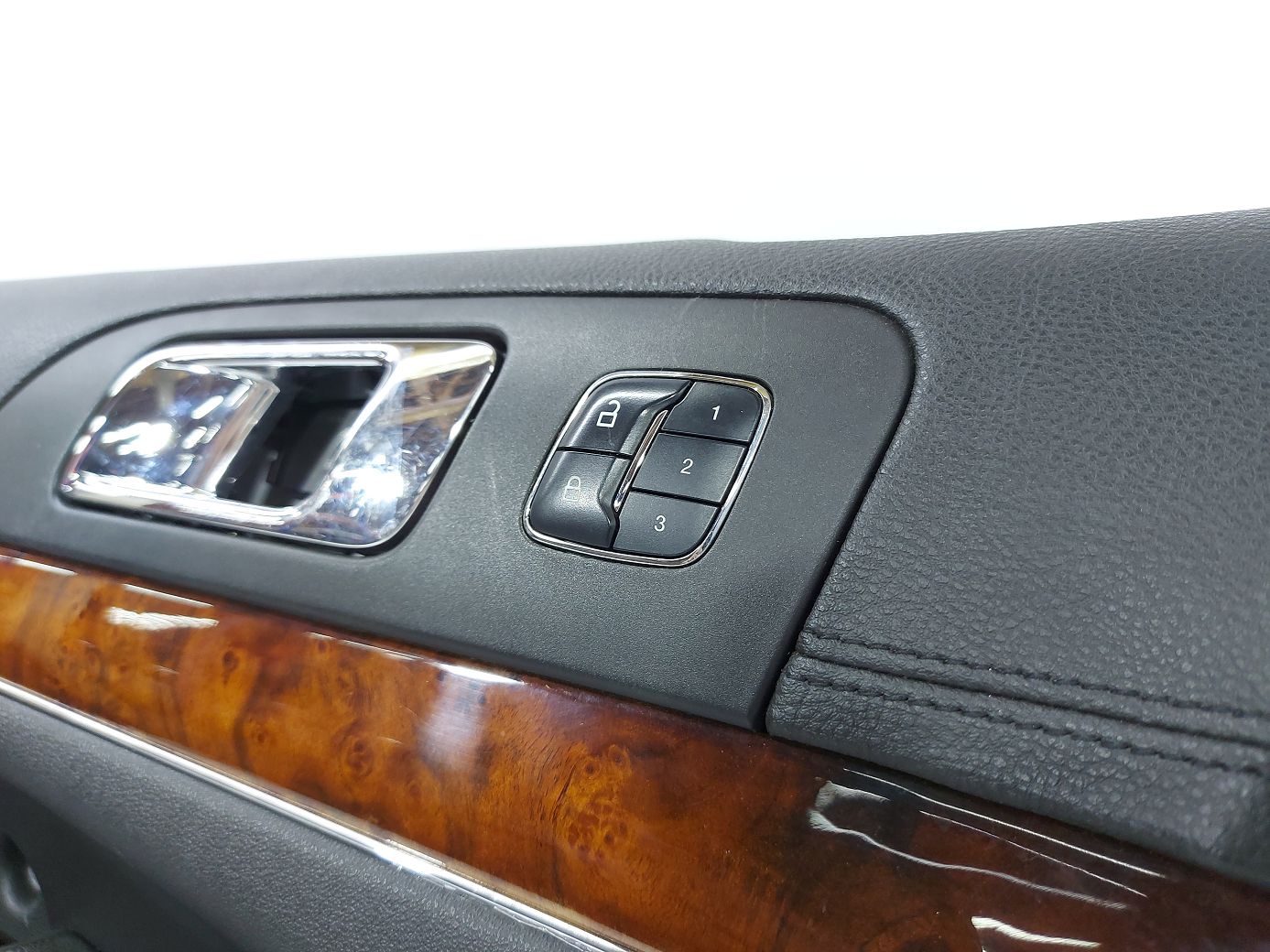 Mkt Карта двери передней левой Lincoln MKT 2013-2019 DE9Z7423943BB Lincoln MKT 4