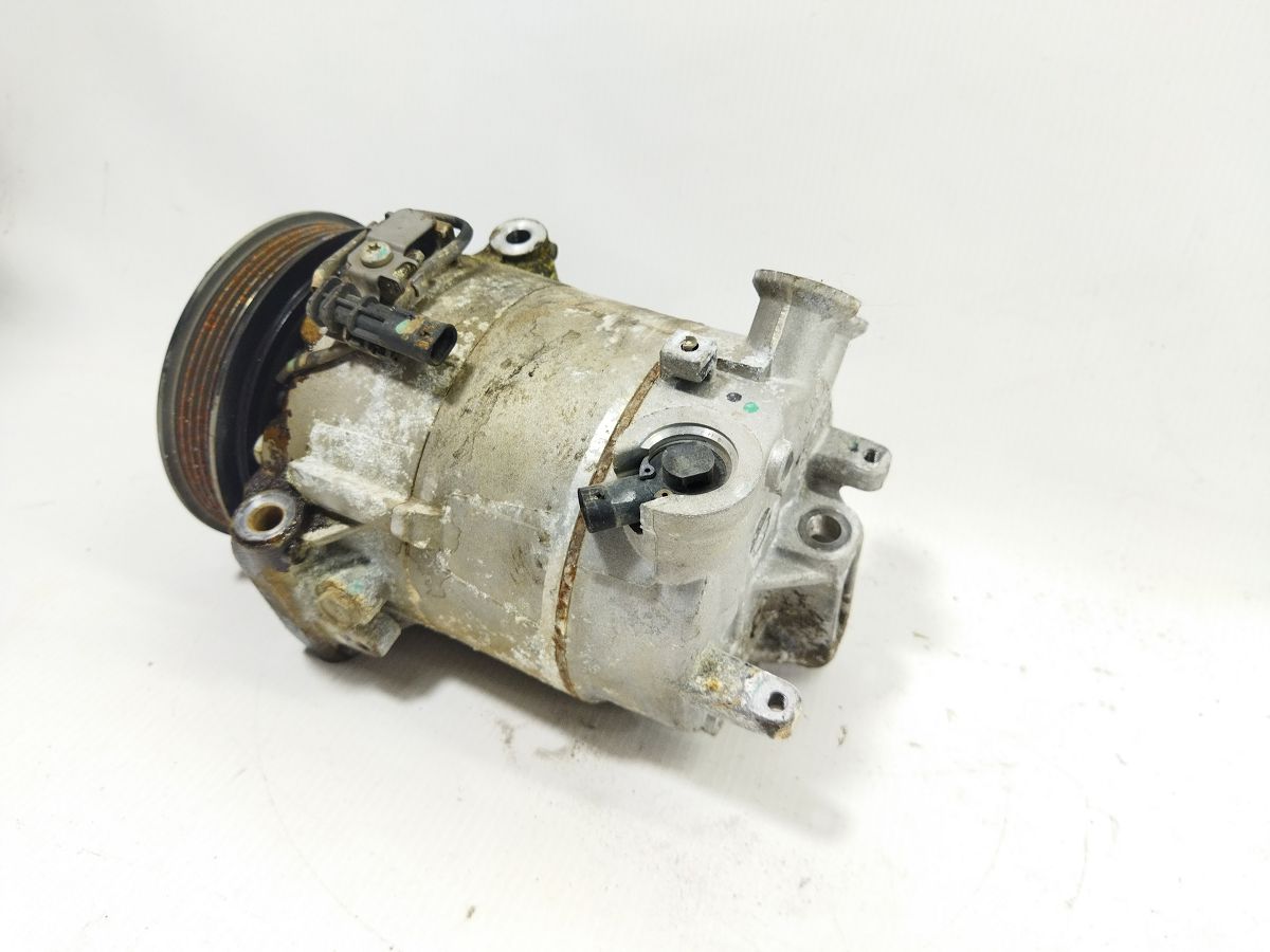 Regal Компресор кондиціонера Buick Regal 2014-2017 84441491 Buick Regal 7