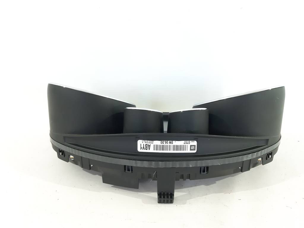 Regal Панель приладів Buick Regal 2011 13332274 Buick Regal 3