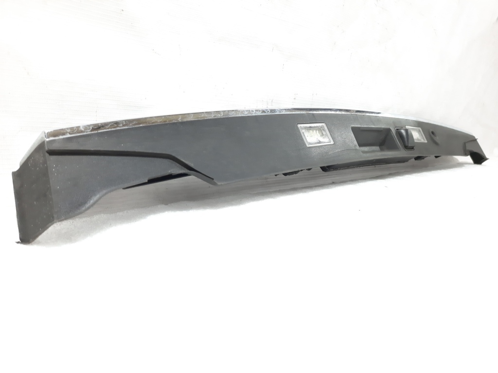 7 series Накладка крышки багажника BMW 7 2012 51137200035 BMW 7 2 7 series Накладка крышки багажника BMW 7 2012 51137200035 BMW 7 2