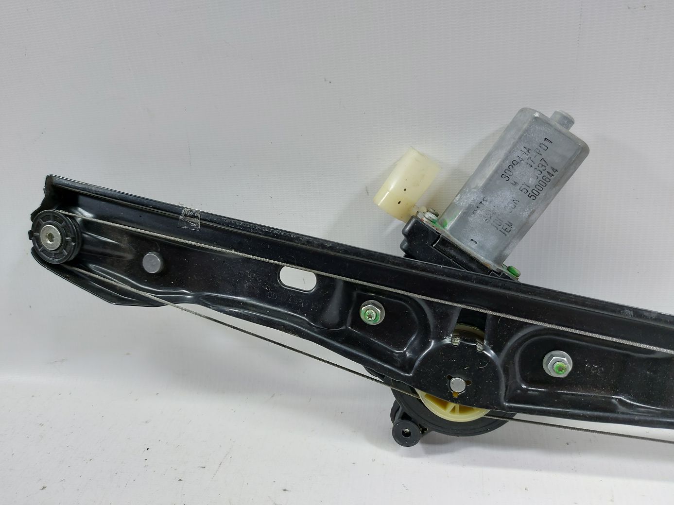 328i xdrive Склопідйомник дверей задньої правої BMW 328i xDrive 2012-2016 51357281888 BMW 328i xDrive 2