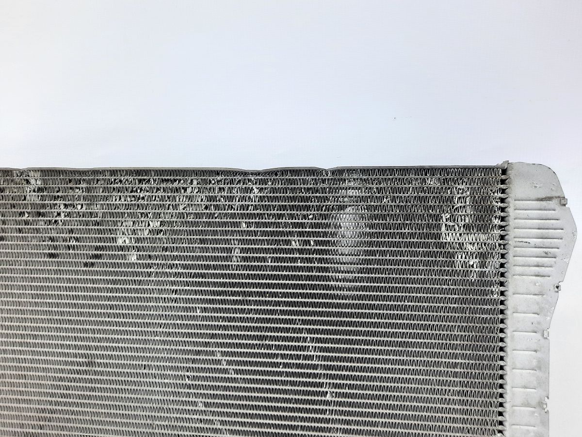 5 series Радіатор системи охолодження (пробитий) BMW 5 series 2011 17118669005 BMW 5 series 10