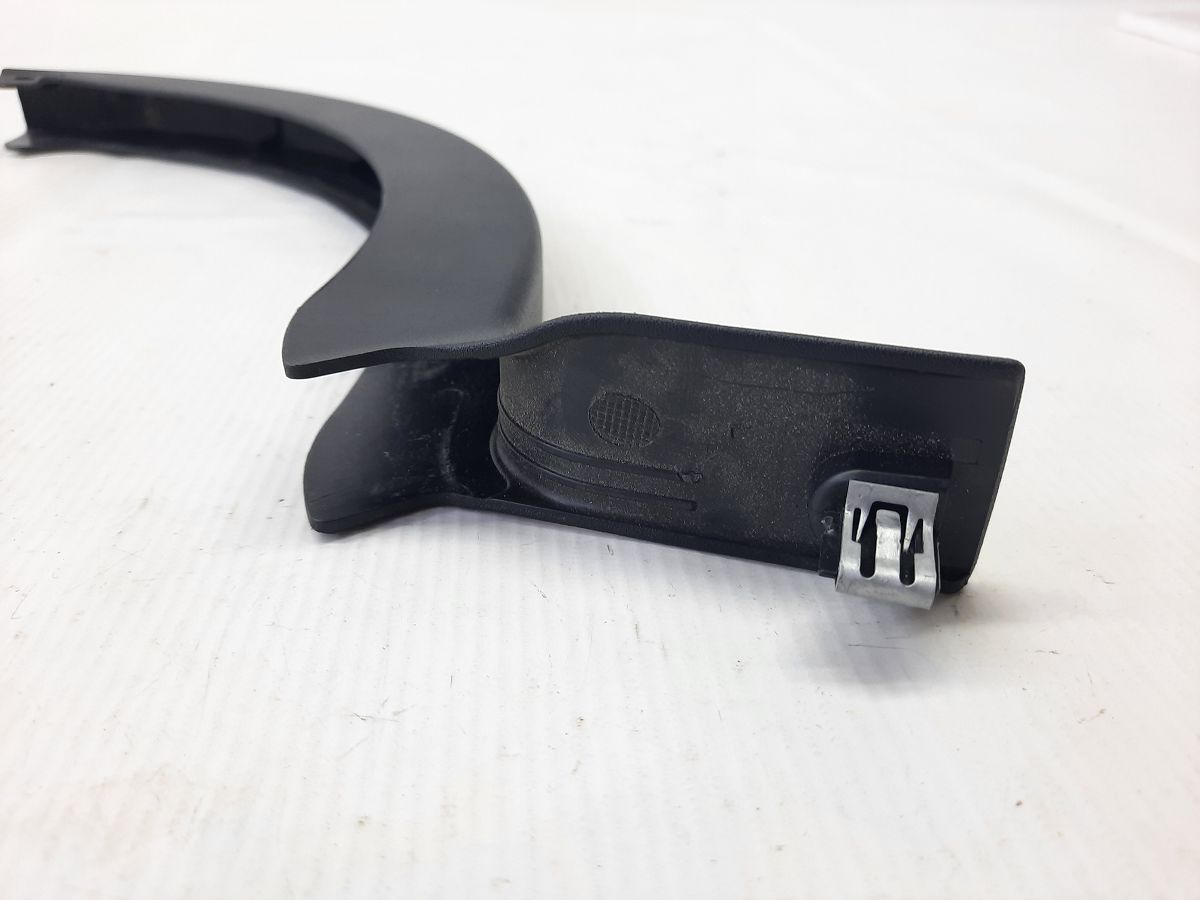 Ats Накладка петлі кришки багажника Cadillac ATS 2013-2018 20933951 Cadillac ATS 4