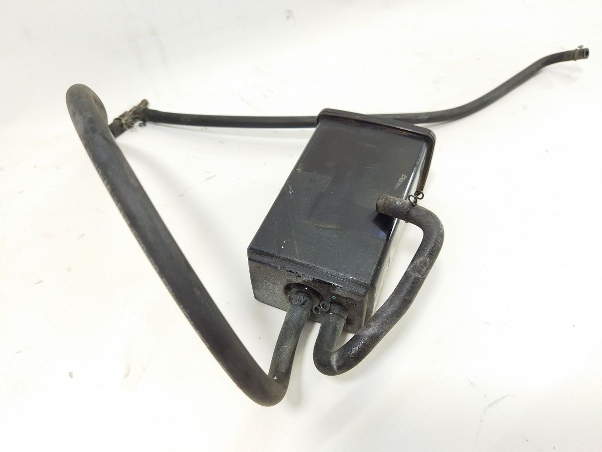 En-650d Фільтр рециркуляції парів бензину Kawasaki EN-650 D 2017 161640012 Kawasaki EN-650 D 2 En-650d Фільтр рециркуляції парів бензину Kawasaki EN-650 D 2017 161640012 Kawasaki EN-650 D 2