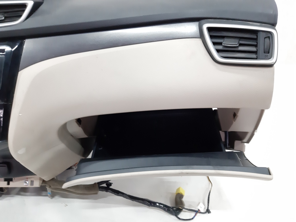 Rogue Торпеда (голая) (царапины, потертости) Nissan Rogue 2015-2019 682006FL0A Nissan Rogue 5