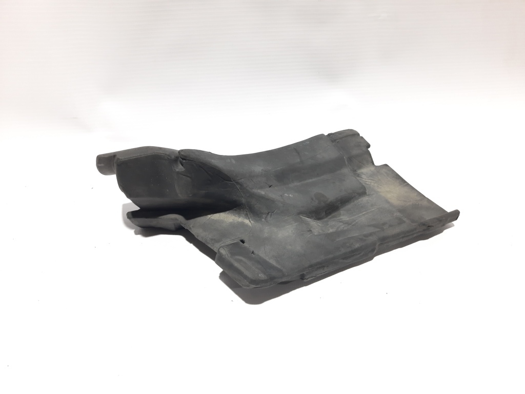 7 series. Уплотнитель передней стойки правой BMW 7 2012 51489131195 BMW 7