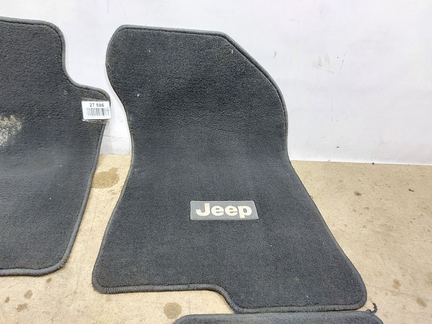 Patriot Килимки салону (к-кт) Jeep Patriot 2012 5SN121DVAA Jeep Patriot 9