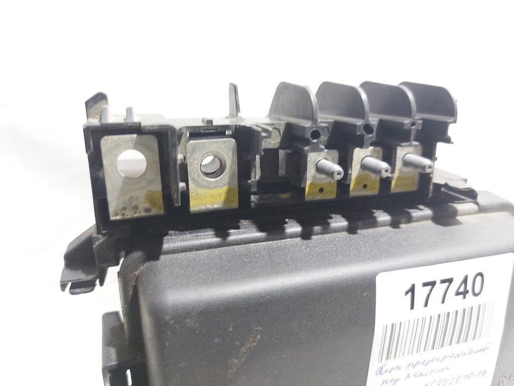 Cruze Блок запобіжників під капотом Chevrolet Cruze 2016-2019 39023243 Chevrolet Cruze 2