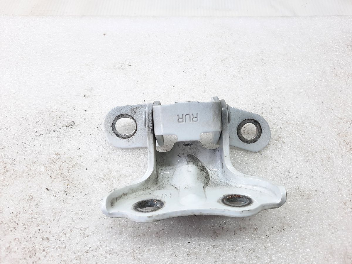 Veloster Петля дверей задньої правої верхня Hyundai Veloster 2012-2021 793402V000 Hyundai Veloster 4