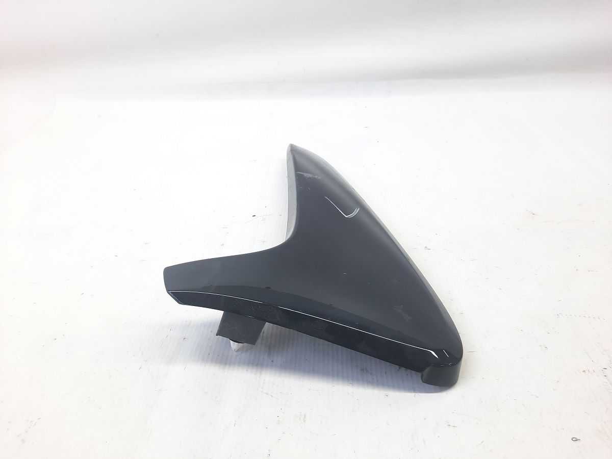 Trax. Молдинг кришки багажника зовнішній лівий Chevrolet Trax 2015-2021 95316367 Chevrolet Trax