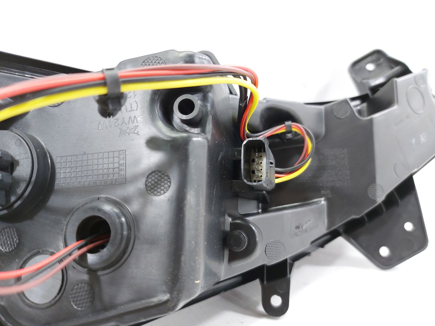 Противотуманные фары и дхо Дневной ходовой огонь правый Chevrolet Malibu 2019-2021 84575552 Chevrolet Malibu 6