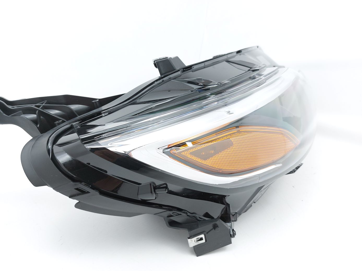 Фари головного світла Фара передня права Chevrolet Malibu 2019-2021 84680166 Chevrolet Malibu 3