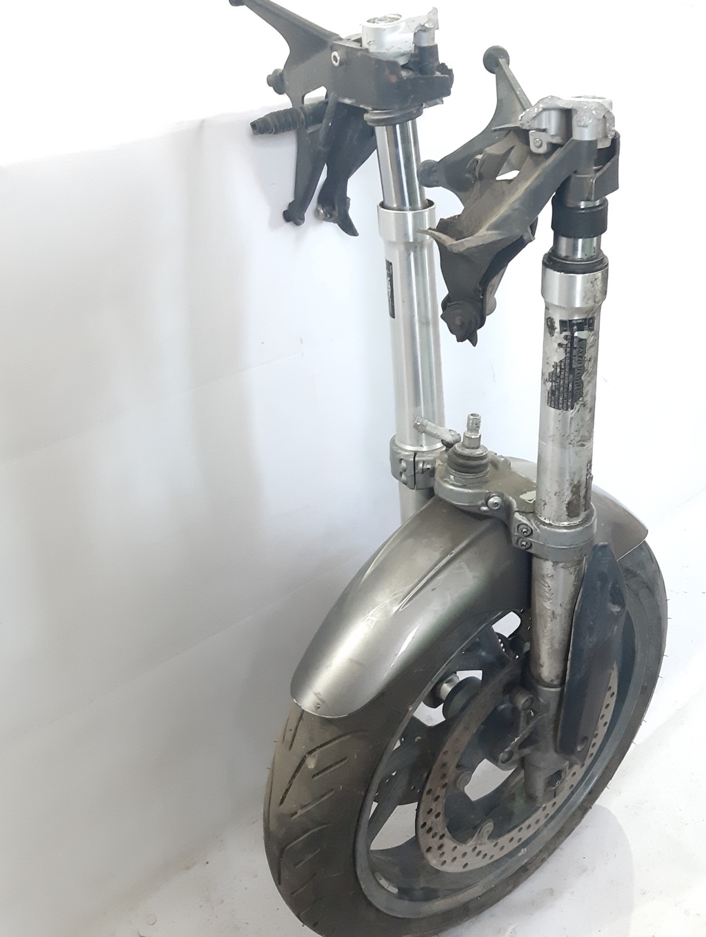 R 1200 r Виделка BMW R1200 R 2011-2014 31428550807 BMW R1200 R 2