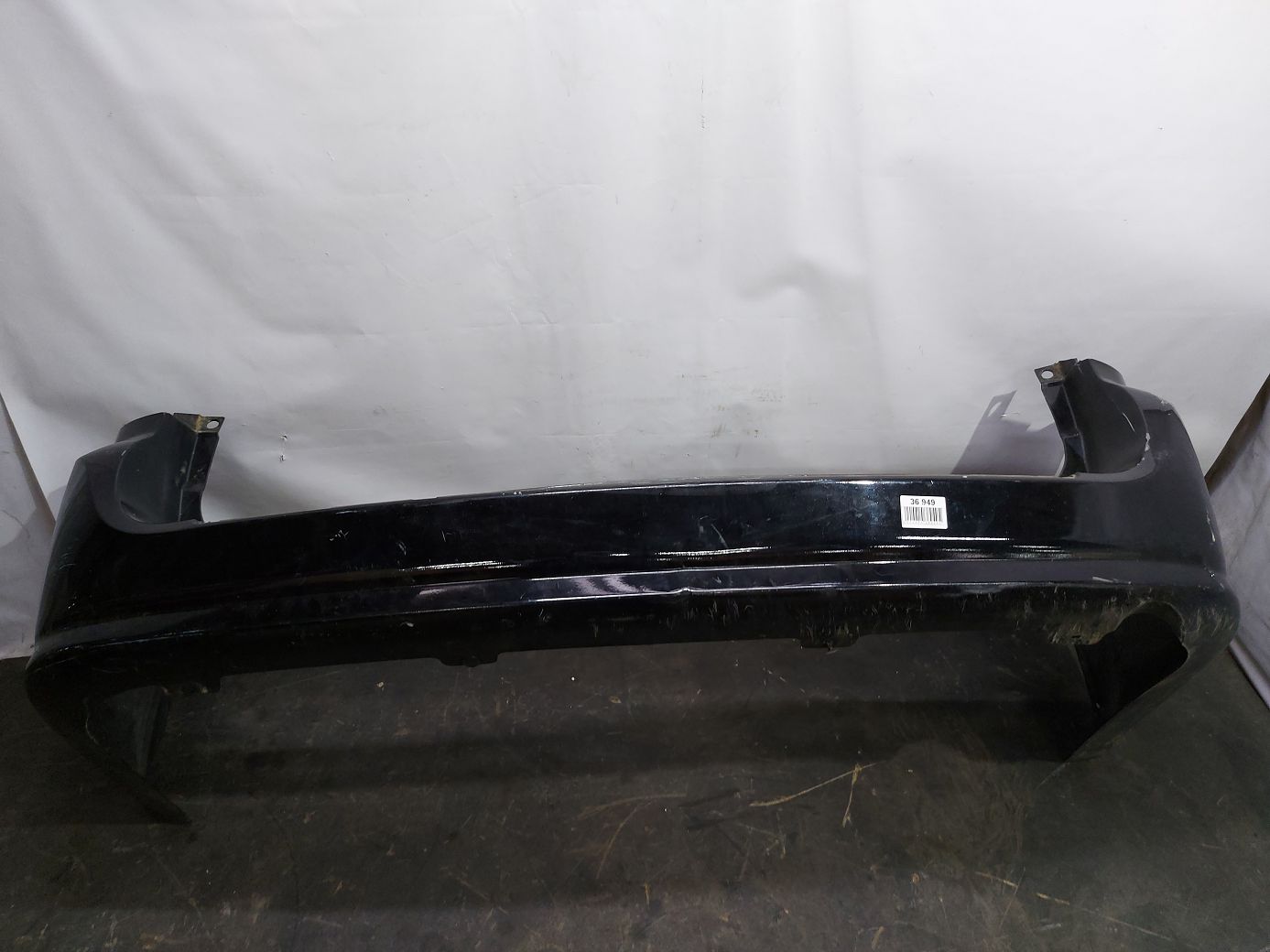 Товари з дефектами. Бампер задній (подряпини, потертості) Dodge Grand Caravan 2011-2020 68125724AB Dodge Grand Caravan